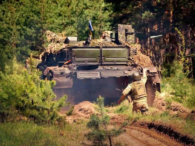 Бойові дії 30 квітня