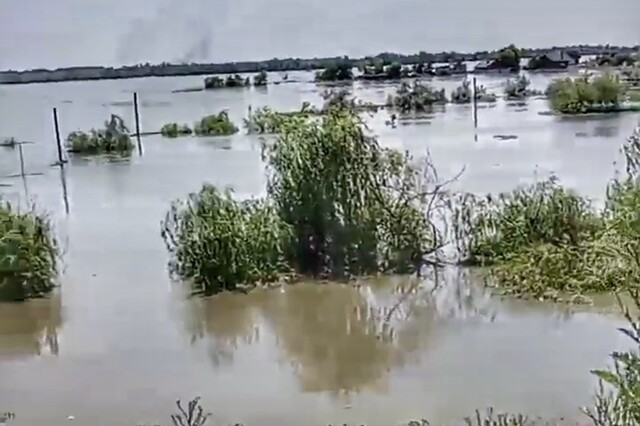 Огляд ситуації в Херсоні: вода майже не підіймається