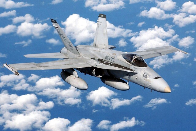 Україна може отримати багатоцільові літаки F/A-18