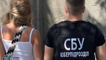 Удари росіян по Одесі коригувала місцева зрадниця: її затримали