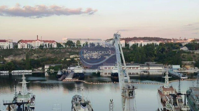 Росіяни відводять свої кораблі з Севастополя