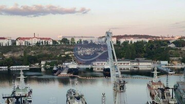 Росіяни відводять свої кораблі з Севастополя