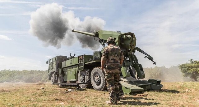 Франція надає Україні додаткову артилерію