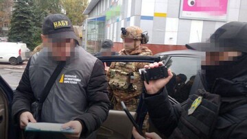 В Одесі затримали бізнесмена, який намагався дати 200 тисяч хабаря військовому командуванню
