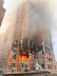 В Одесі три ворожі ракети влучили у житлові будинки
