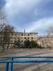 В Одесі пошкоджено заклад освіти і 5 будинків