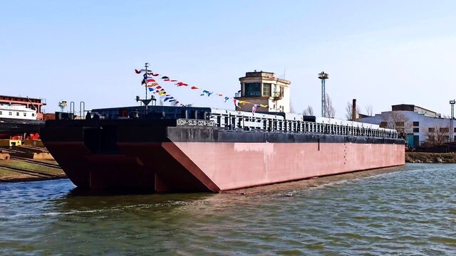 Українським Дунайським пароплавством побудовано ще одну SLG–баржу