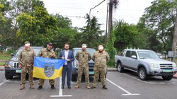 В Одесі волонтери продовжують передавати автомобілі на фронт