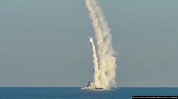 Флот росії втрачає кораблі на мінах та ховається у базах (ВІДЕО)