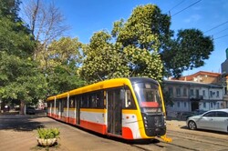 В Одесі відновили рух багатосекційних трамваїв