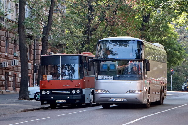 Для міжнародних автобусів запускають "єЧергу"