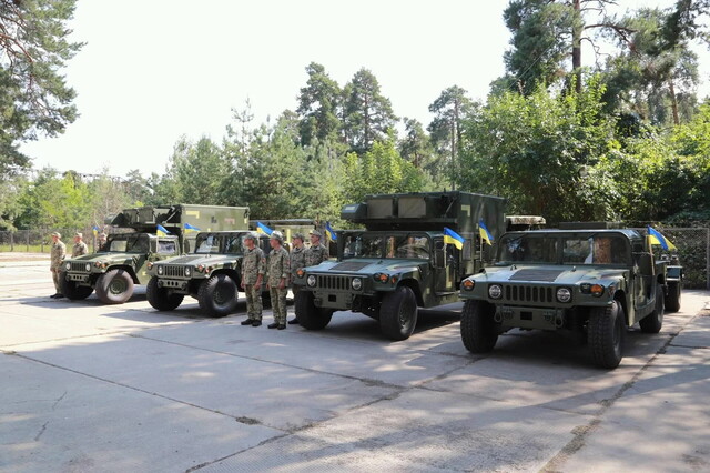 Україна отримає 2000 позашляховиків Humvee