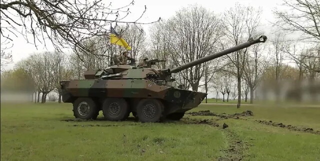 Франція передасть Україні бронетехніку