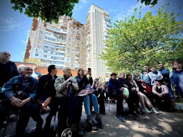 Постраждалу від влучення "шахеда" багатоповерхівку в Одесі визнали аварійною