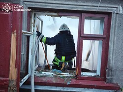 У Білгороді-Дністровському росіяни ушкодили житлові будинки та цивільна інфраструктура