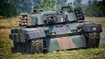 Польща продовжує надавати військову допомогу Україні