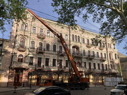 В Одесі почалися ремонтні роботи на пошкоджених росіянами пам'ятках архітектури