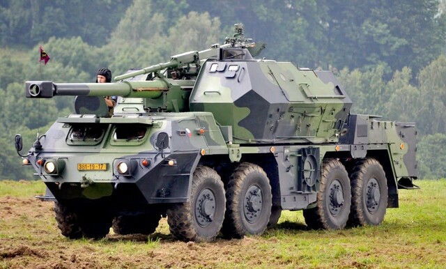 Україна отримала партію САУ Dana