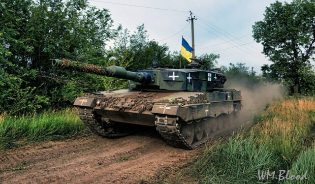 Європа вже допомагає Україні більше за США