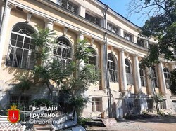 В Одесі пошкоджені житлові будинки, лікарня і навчальні заклади