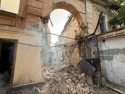 В Одесі пошкоджені житлові будинки, лікарня і навчальні заклади