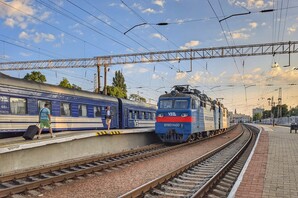 В Одесі пошкоджено інфраструктуру залізничного вокзалу