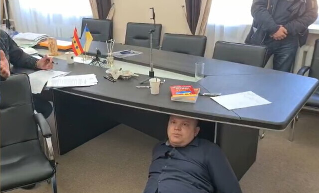 Скандального мера Білгорода-Дністровського залишають за гратами