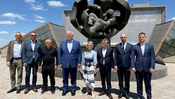 "Чтобы никто не догадался..."