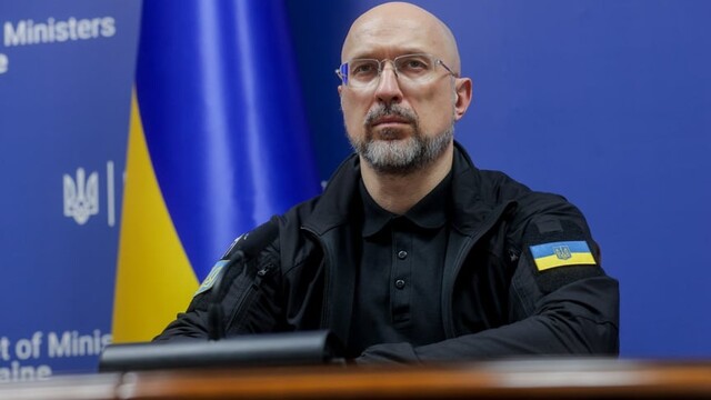 Прем'єр-міністр пішов у відставку: очікується зміна уряду