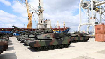 Все хорошо и танки Abrams быстры!