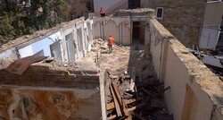 В Одесі почали відновлювати пошкоджений російським обстрілом будинок в центрі
