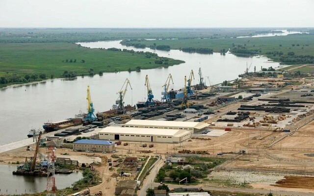 На росії уражено порт у Каспійському морі