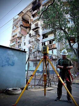 В Одесі відновлять пошкоджену "шахедом" багатоповерхівку