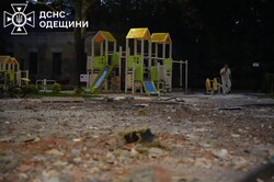 Всю ніч росіяни атакували Одесу