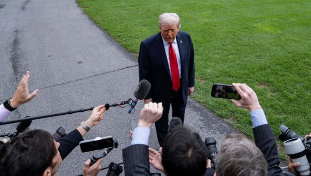 Кому чё, кому ни чё, кому Трамп через плечо! (еще одна старая песня)