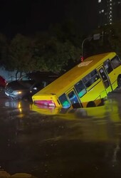 Катастрофічна злива паралізувала Одесу: ситуація у місті