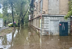 Наслідки стихійного лиха в Одесі під контролем президента