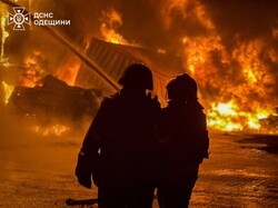 Під російським ударом була припортова інфраструктура і житлові будинки під Одесою