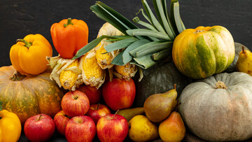 Сезонні продукти онлайн у Zakaz: яблука, гарбузи, овочі до столу