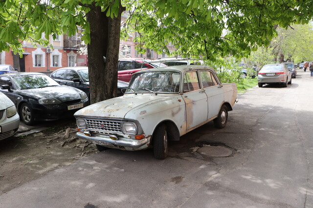 В Одесі ухвалили механізм прибирання покинутих автомобілів з вулиць