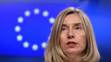 И эти люди запрещают нам ковыряться в носу?