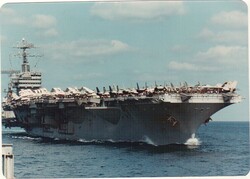 США виводять з бойового складу флоту авіаносець Nimitz