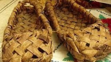 "А чё? А ни чё - автомат через плечо!" (традиційна російська "отмазка")