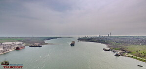 В порту Південний закрили акваторію