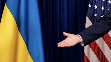 "Гарантия мира: закопать топор войны вместе с врагом" (Станислав Ежи Лец - польский поэт, сатирик и афорист)