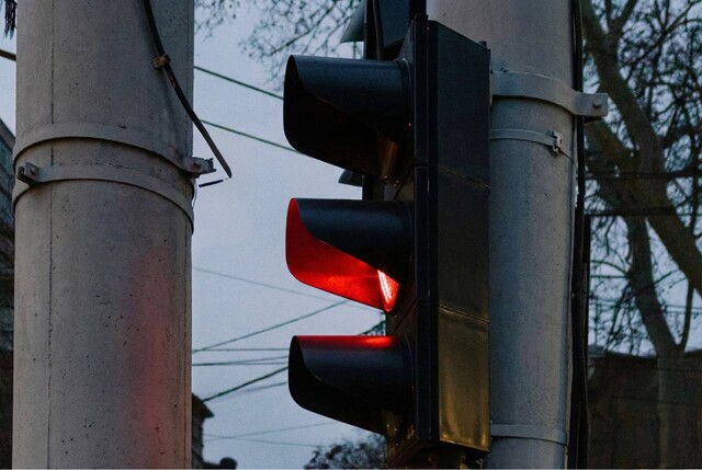 В Одесі перекривають рух деякими перехрестями під час хвилини мовчання