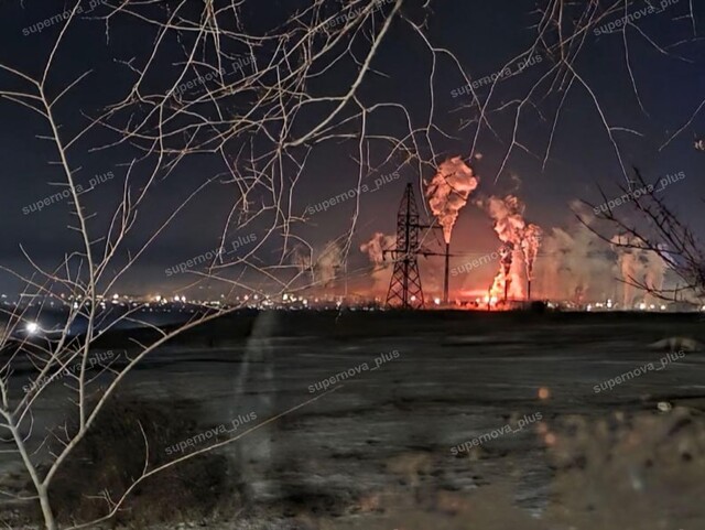 На росії уражено хімічний завод