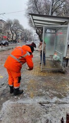 В Одесі вирує негода: місто вкрилося ожеледицею