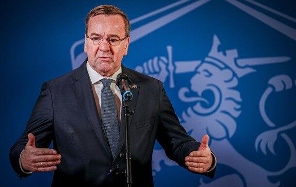 "Сумною дупою радісно не пукнеш"...