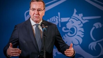 "Сумною дупою радісно не пукнеш"...